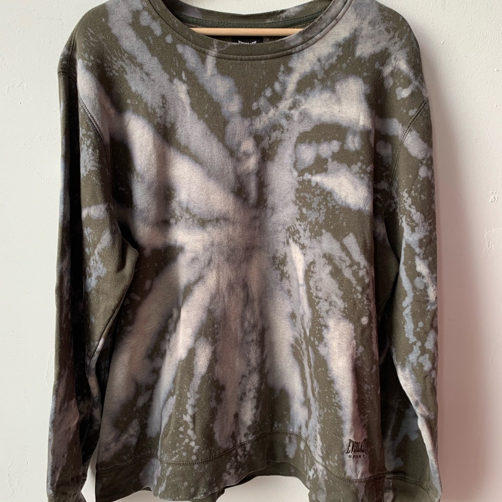 Custom bleached tie dyed crewneck sweatshirt L - Picture 4 of 6